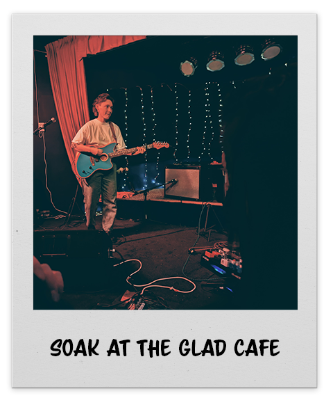 A picture of a musician